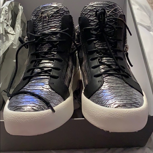 Don’t wear them any more - Picture 4 of 6